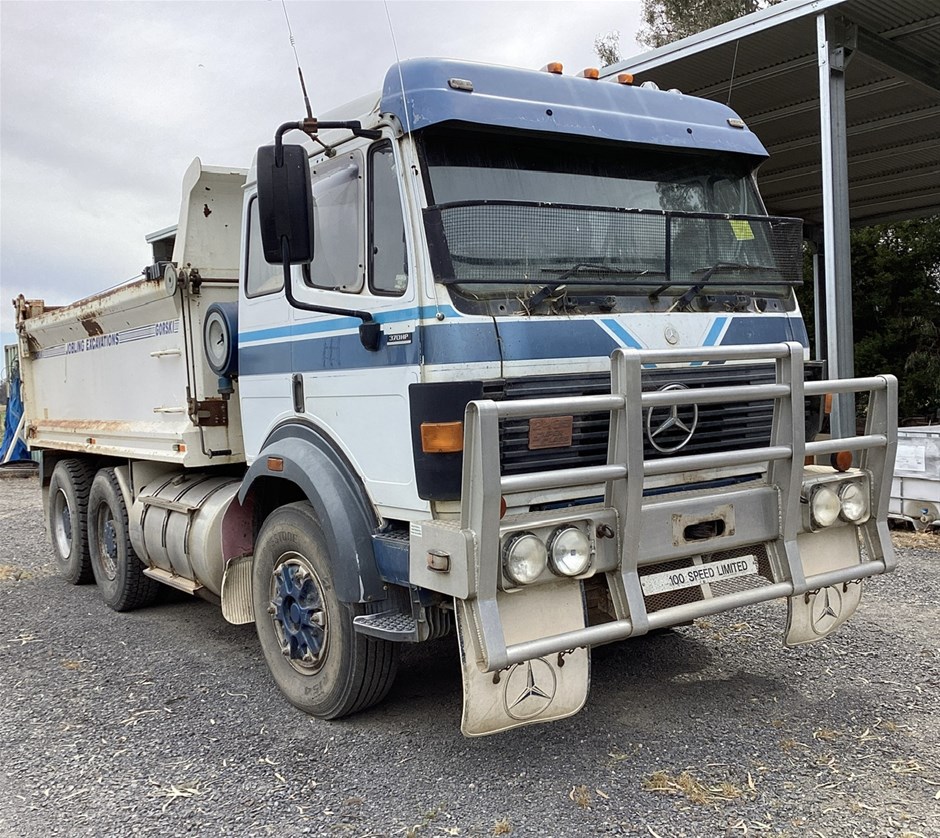 1994 MERCEDES-BENZ 2435 6 x 4 Tipper Truck