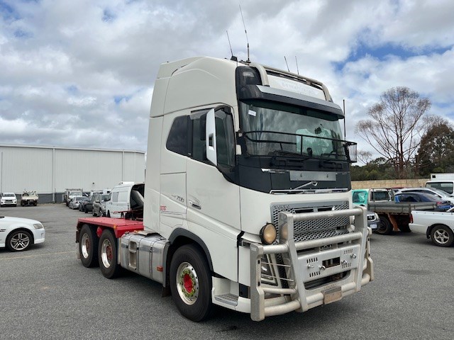 UNRESERVED Prime Movers, Trailers, Dollys & Crane