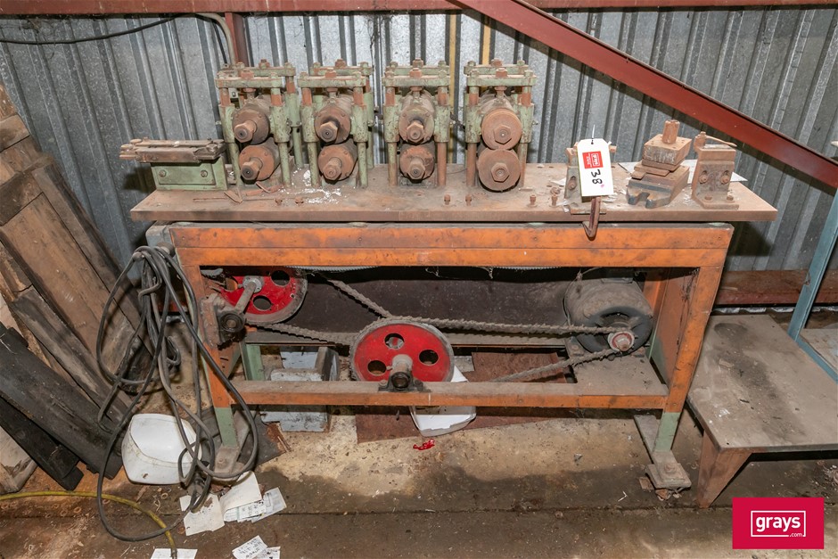 Roll Forming Machine Mounted on Mobile Steel Bench