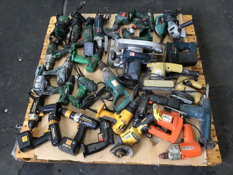 Assorted Power Tools