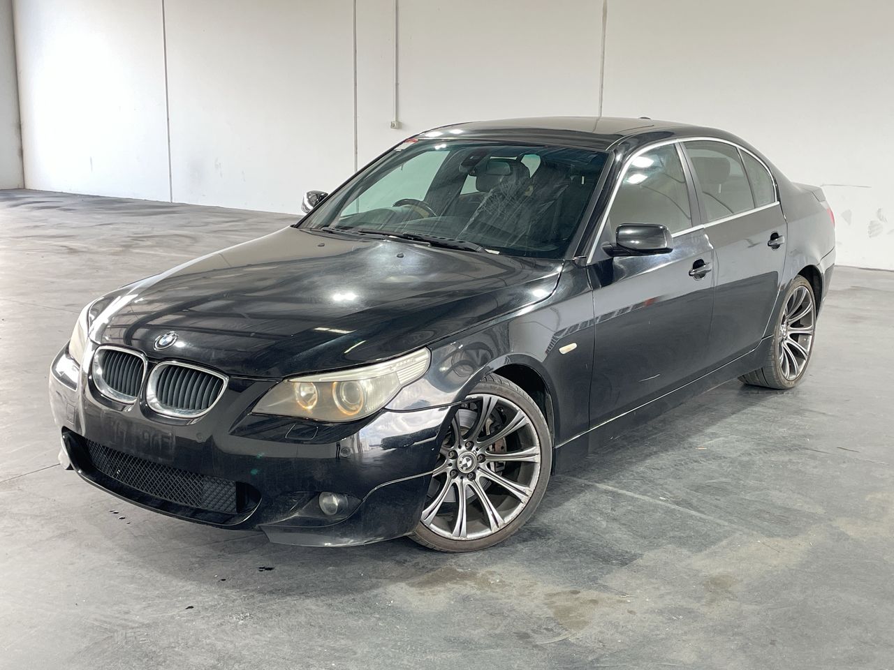 BMW 540i E60 Automatic Sedan