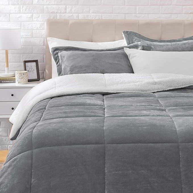 Amazon Basics Ultra-Soft Micromink Sherpa Comforter Bed Set - Charcoal, Kin