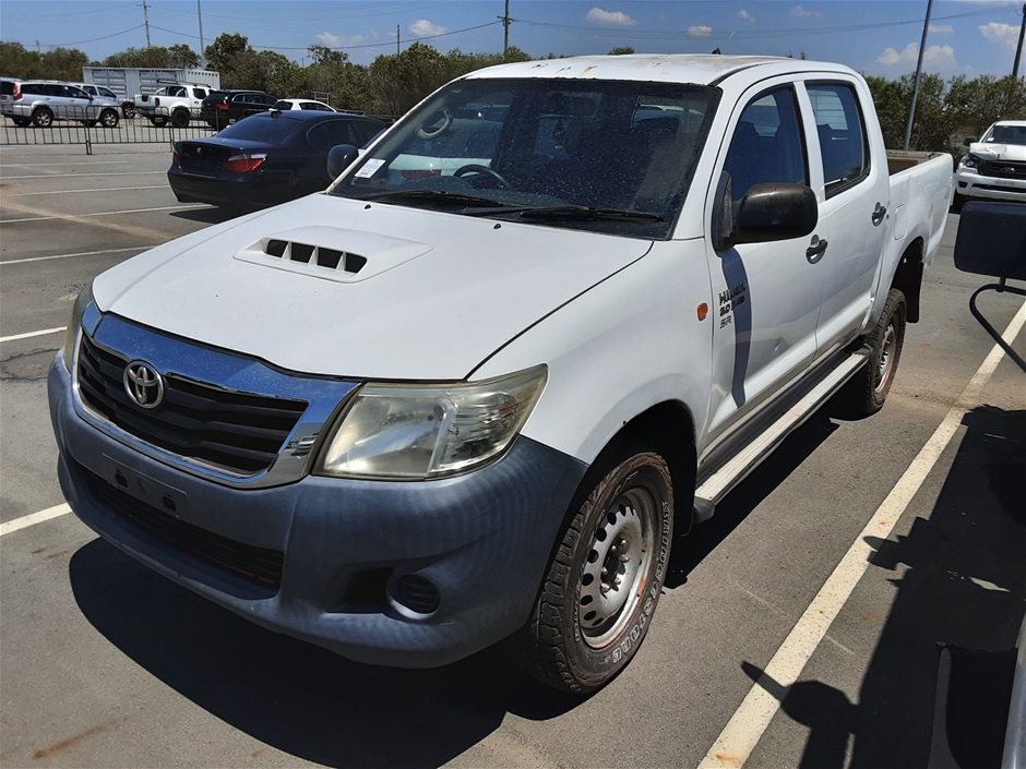 Toyota Hilux 4X4 SR KUN26R Turbo Diesel Manual Crew Cab