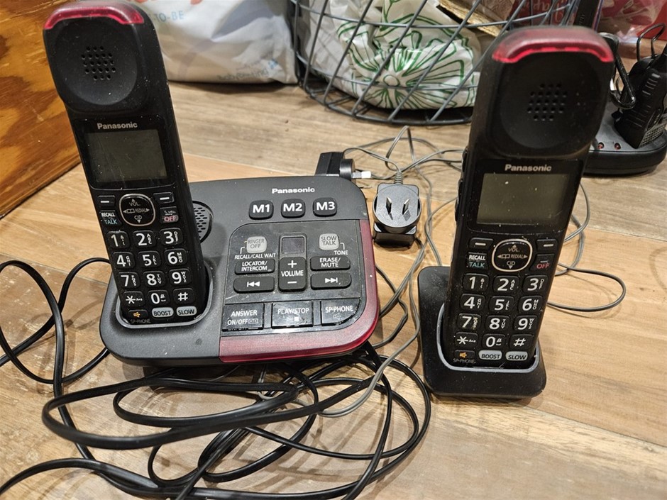 2x Panasonic KX-TGM422AZB Amplified Cordless Twin Handset