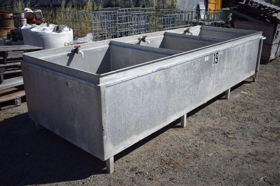 Aluminium Framed Three Cell Fish Rearing Tank Auction (0003-9055335 ...