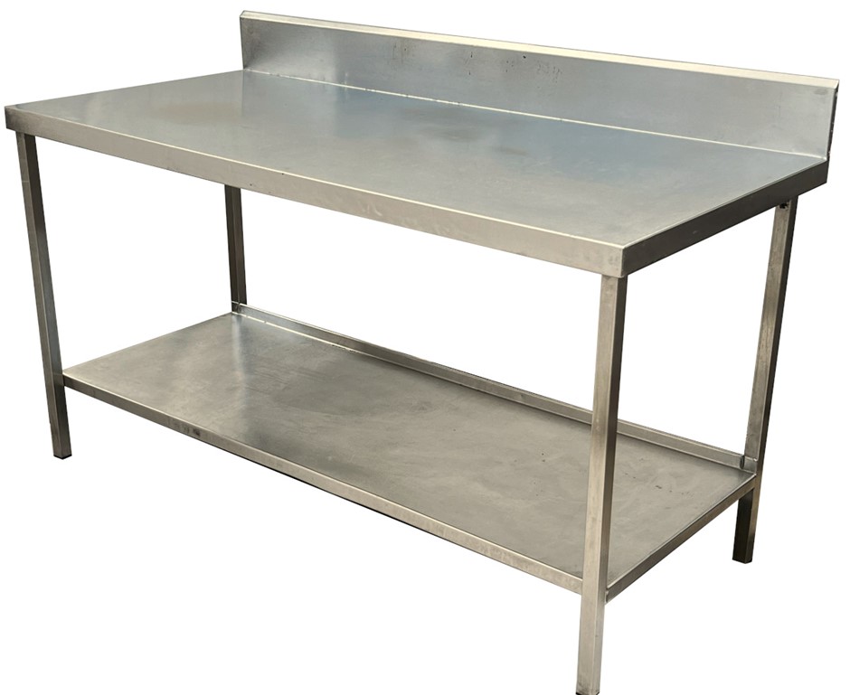 STAINLESS STEEL SINKS & BENCHS