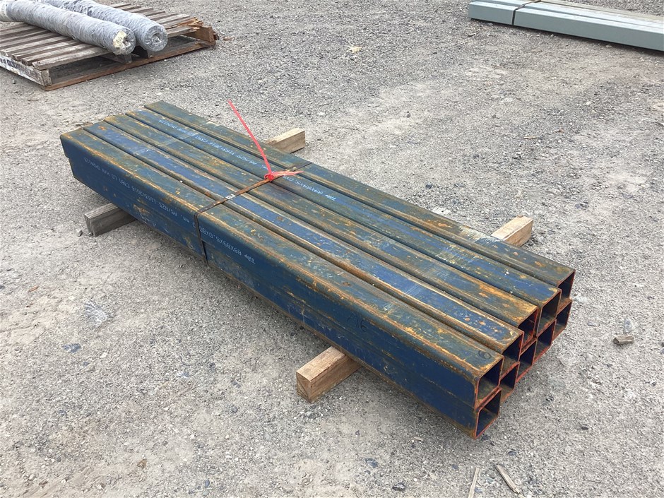 Unused Painted Steel Posts x 10 Auction (0018-7055113) | Grays Australia