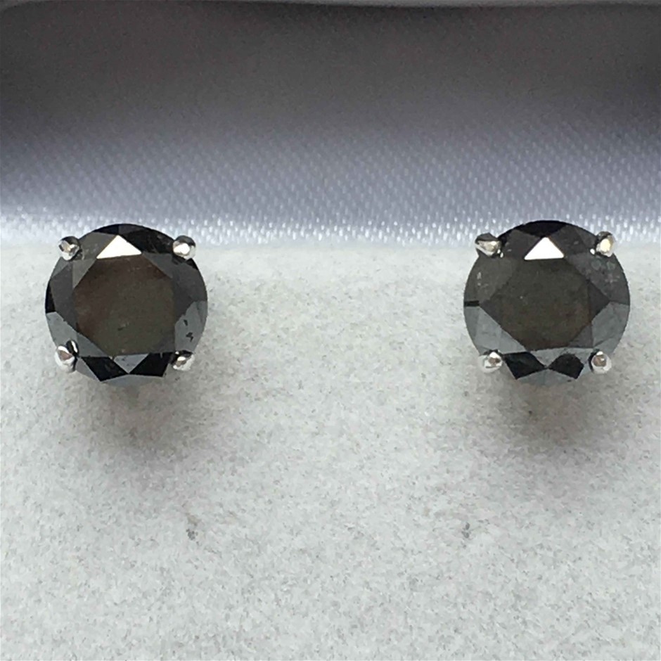 9ct White Gold, 4.54ct Diamond Earring