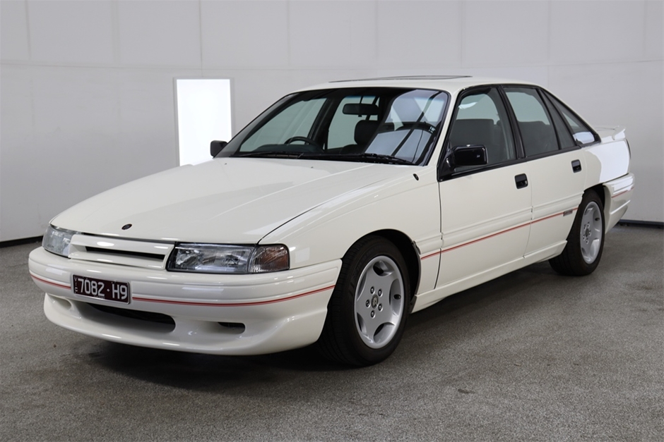 1990 HSV VN SV-T30 (build 26) Automatic Sedan 