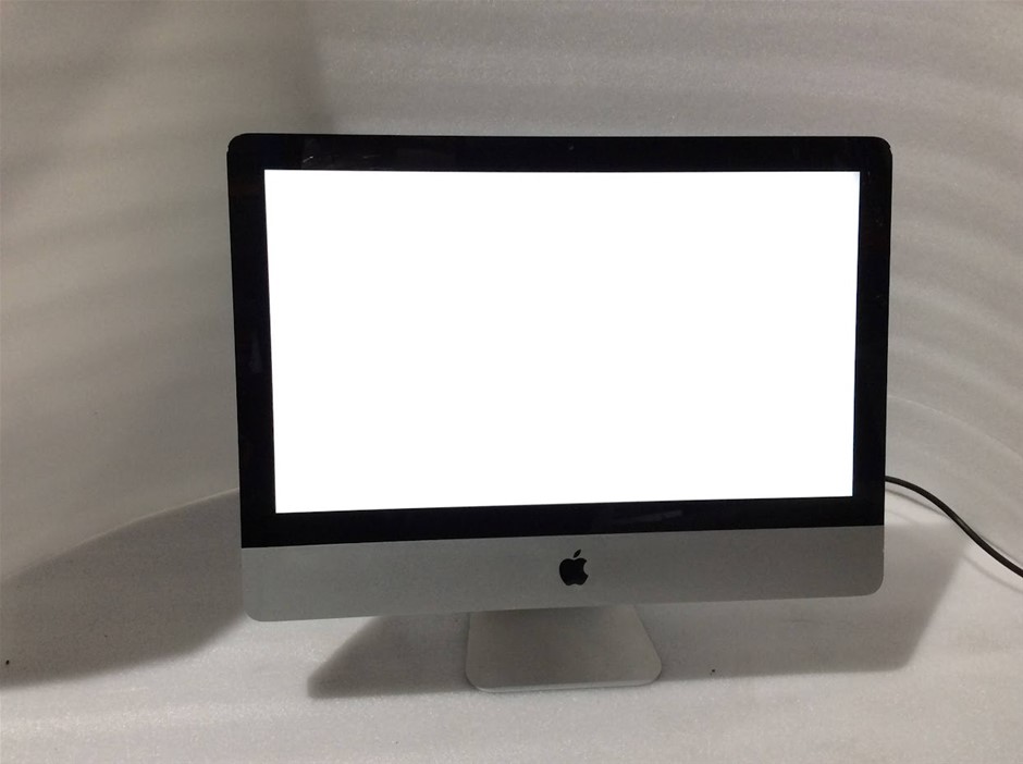 Assorted Monitors & Computer Accessories - VIC Pickup