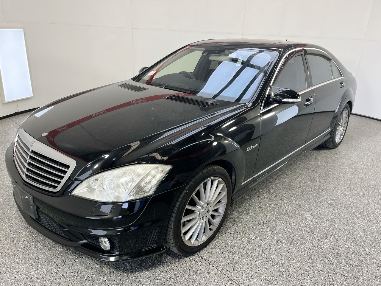 Mercedes-Benz S63 Black K-803 GV334304