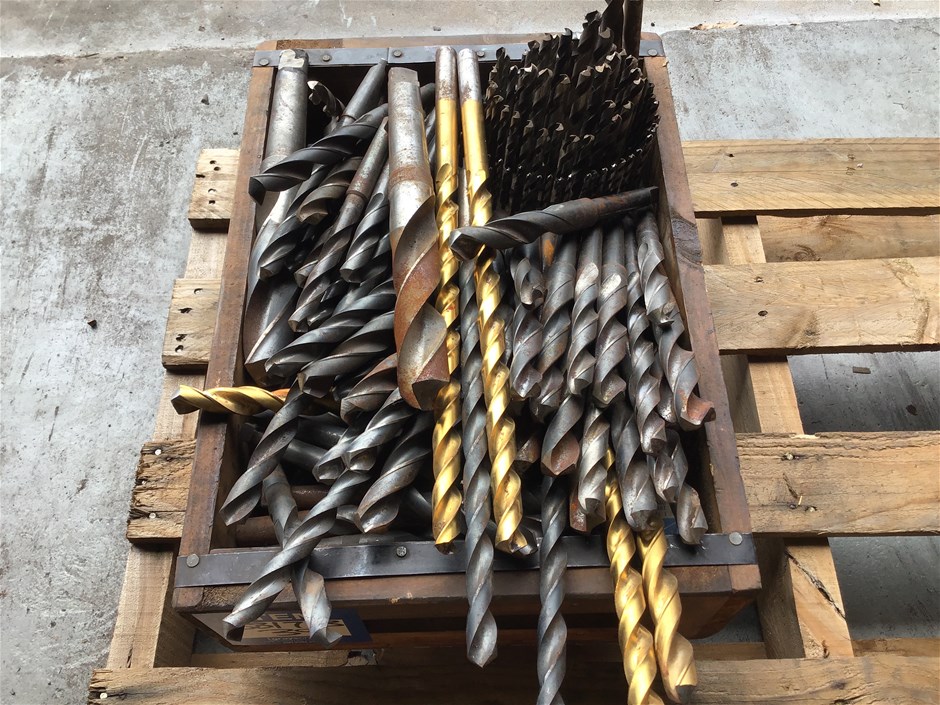 Quantity of metal tooling