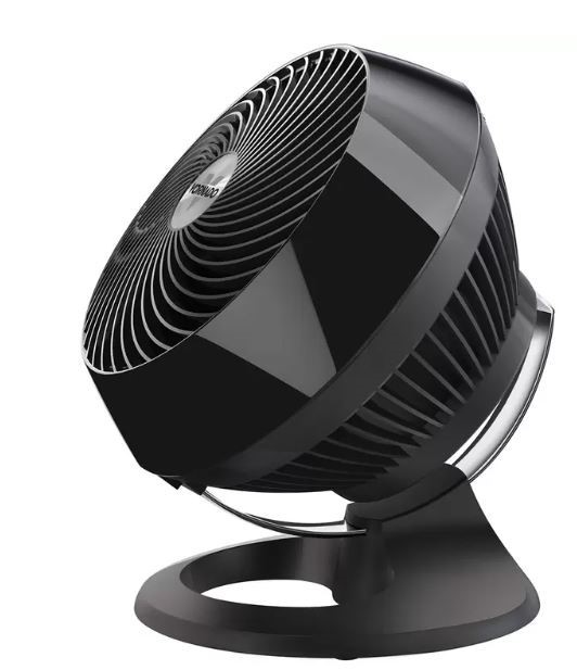 VORNADO 660 Air Circulator, Black. NB: Minor Use, Not In Original Box.