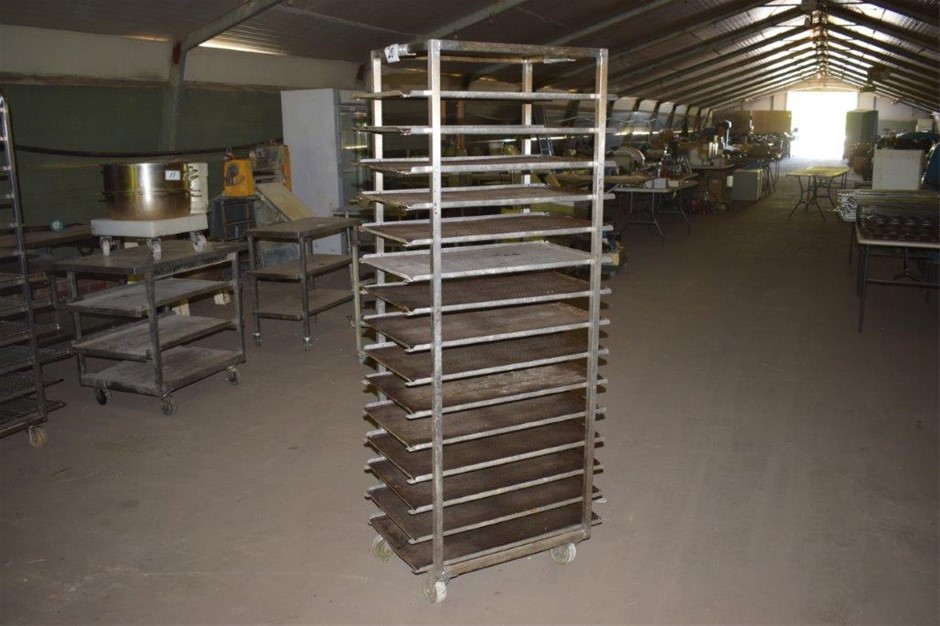 Portable Stainless Steel Pastry Storage Rack with 15 Flat Shelves ...