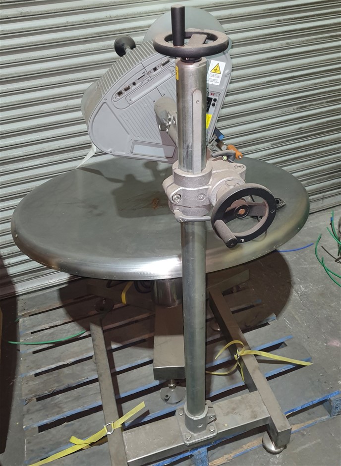 Labeller and sorting table Auction (0007-5059108) | Grays Australia