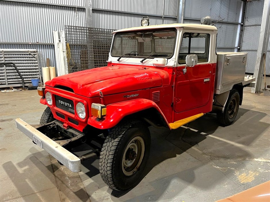 1981 Toyota Landcruiser HJ47 4WD Manual Ex-RFS Fire Truck