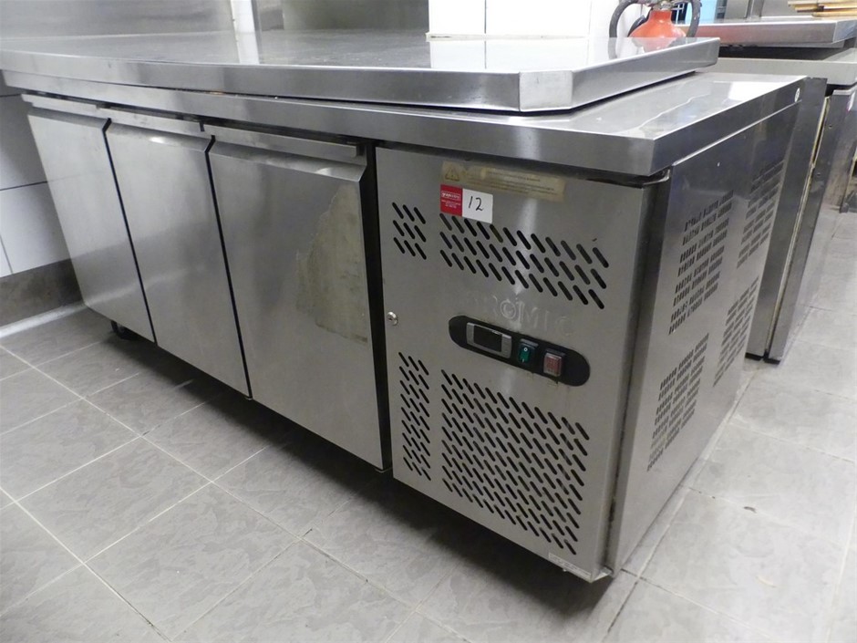 Cafe Equipment and Commercial Kitchen Auction