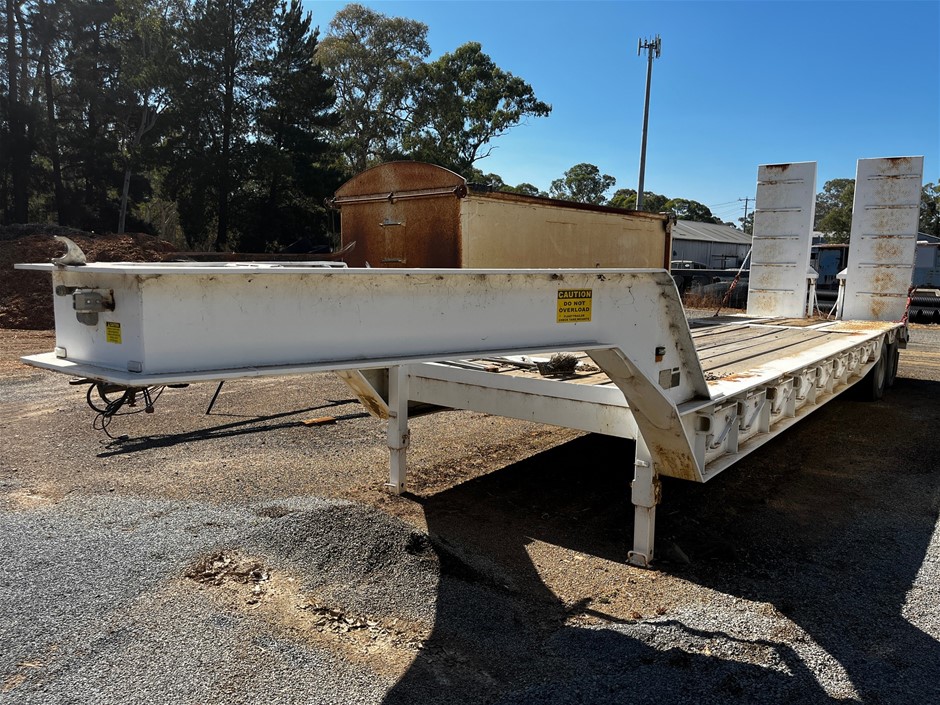 Council Auction -Tipper Truck, Ride on Mowers & More