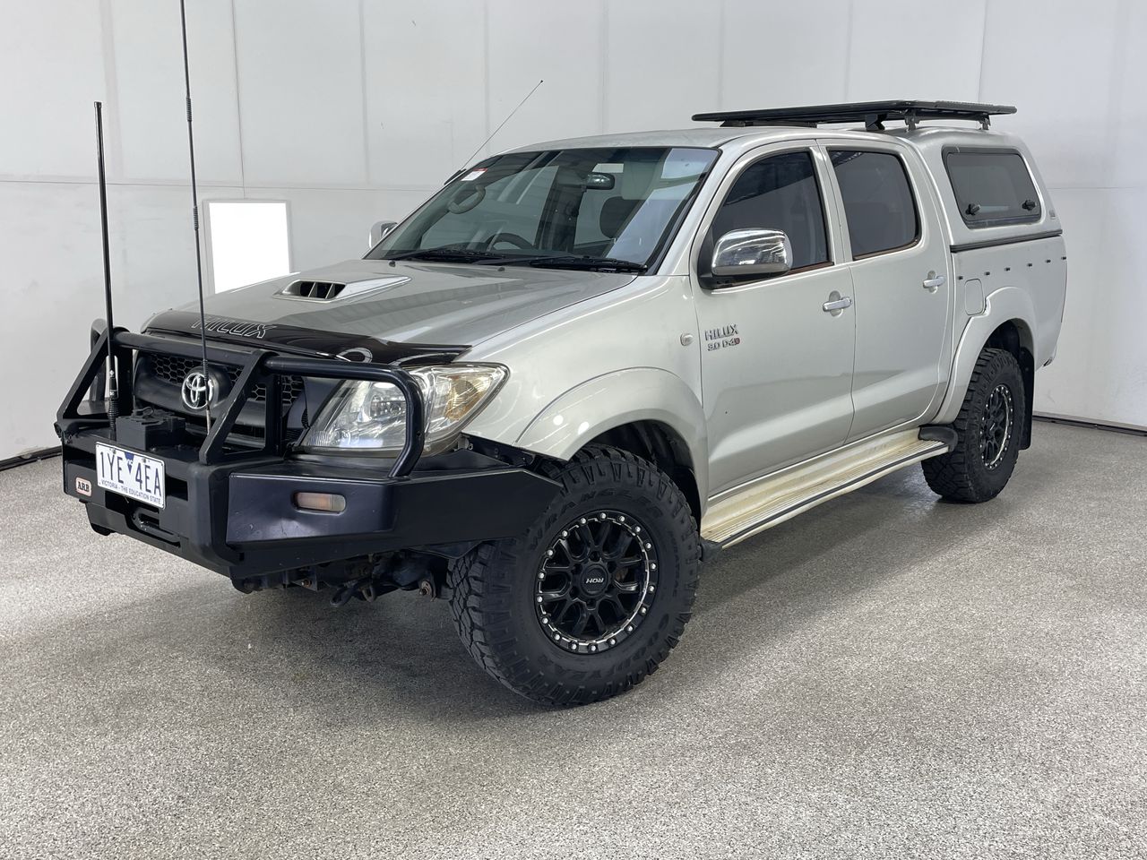 2005 Toyota Hilux SR5 (4x4) KUN26R Turbo Diesel Manual