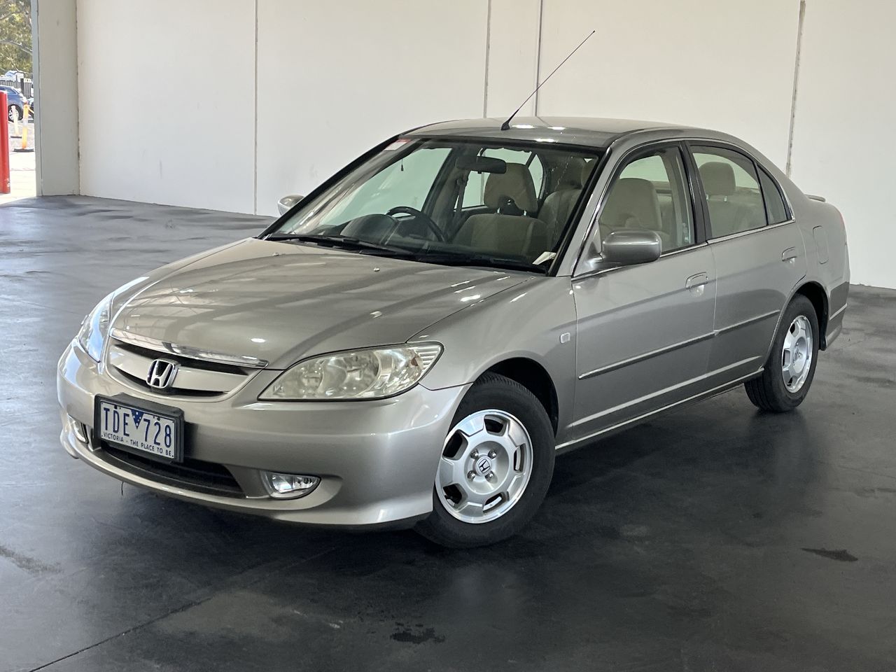 2004 Honda Civic Hybrid 7th Gen CVT Sedan