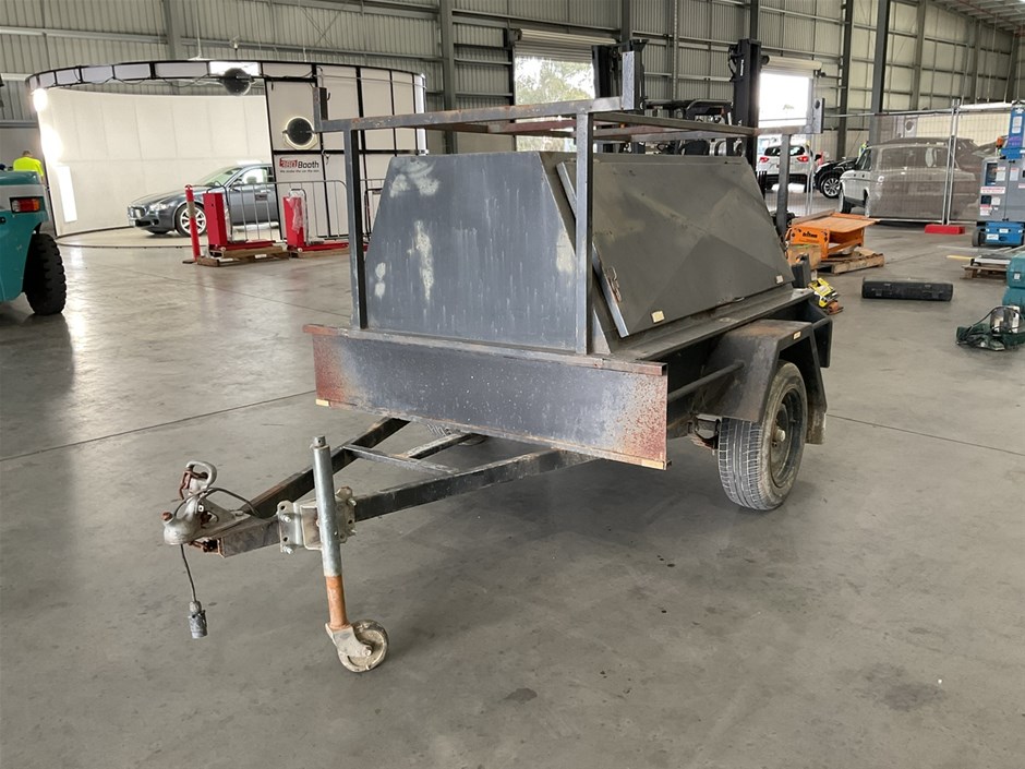 Large Unreserved Site Clearance Sale