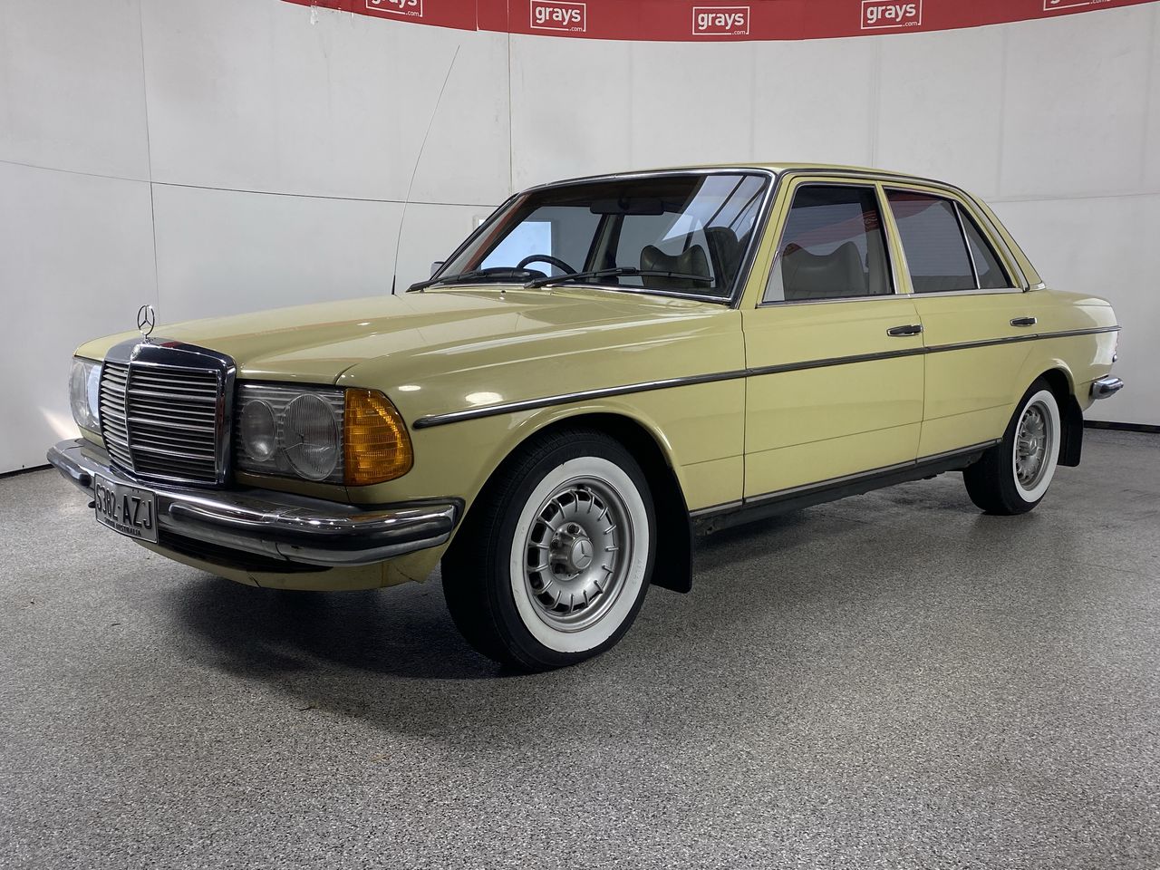1980 Mercedes 230 Manual Sedan
