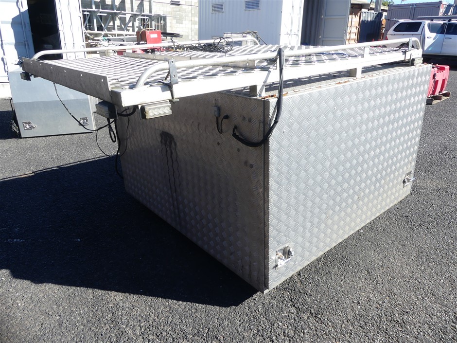 Ute Canopies, Spray Units, Construction Materials & More