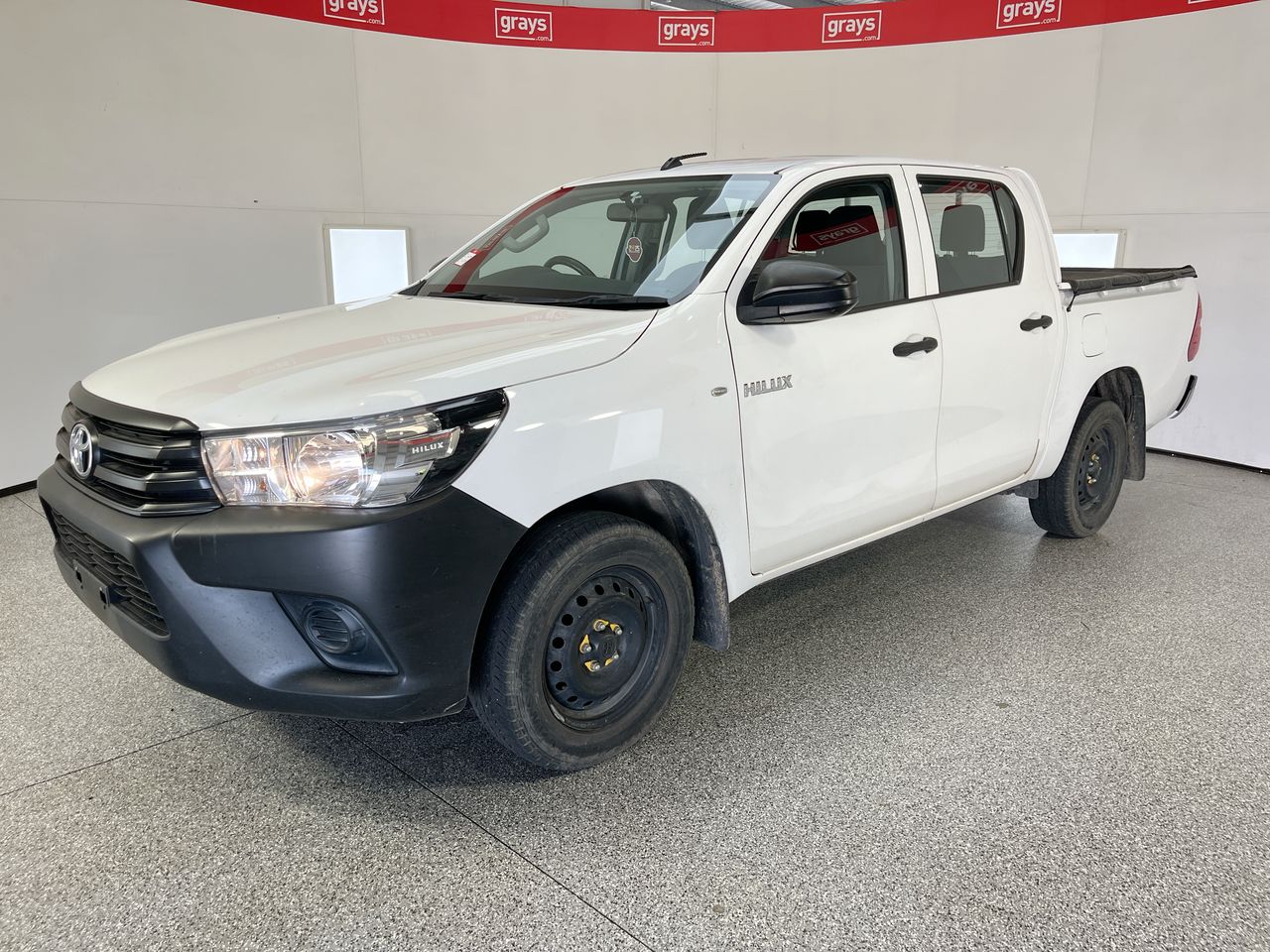 Ex-Corp 2015 Toyota Hilux Workmate TGN121R Manual Dual Cab