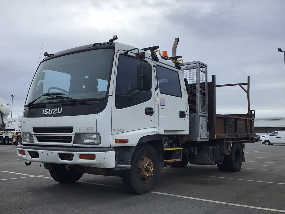 2002 Isuzu FRR550 4 x 2 Tipper Truck (Ex. Gov)