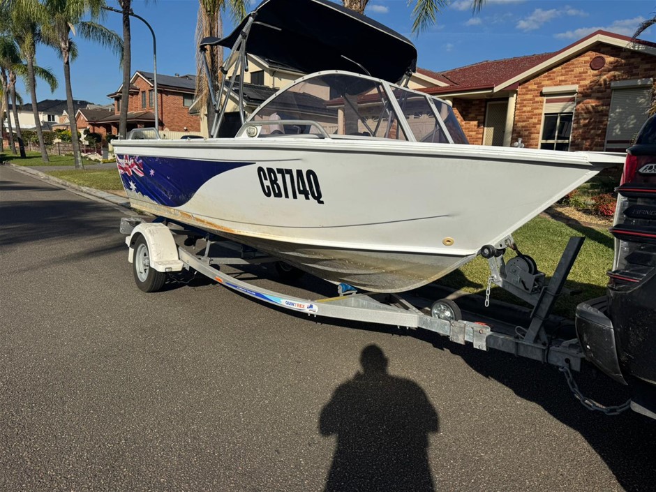 Procraft 4.3m Centre Console