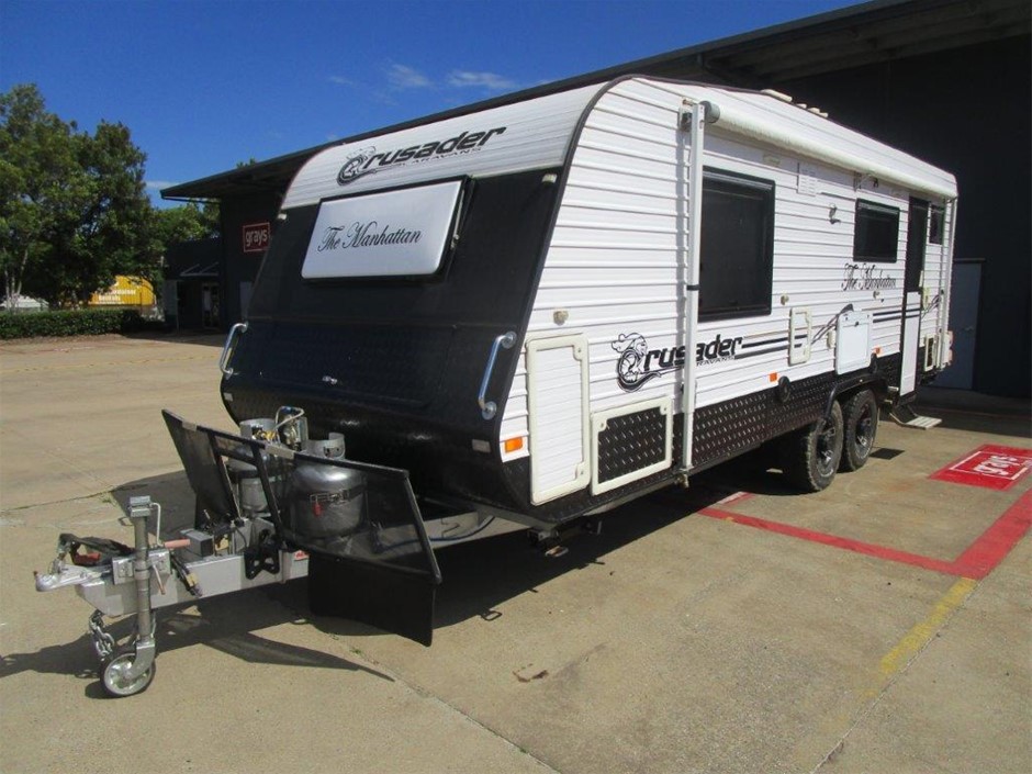 2013 Crusader Manhattan Caravan 