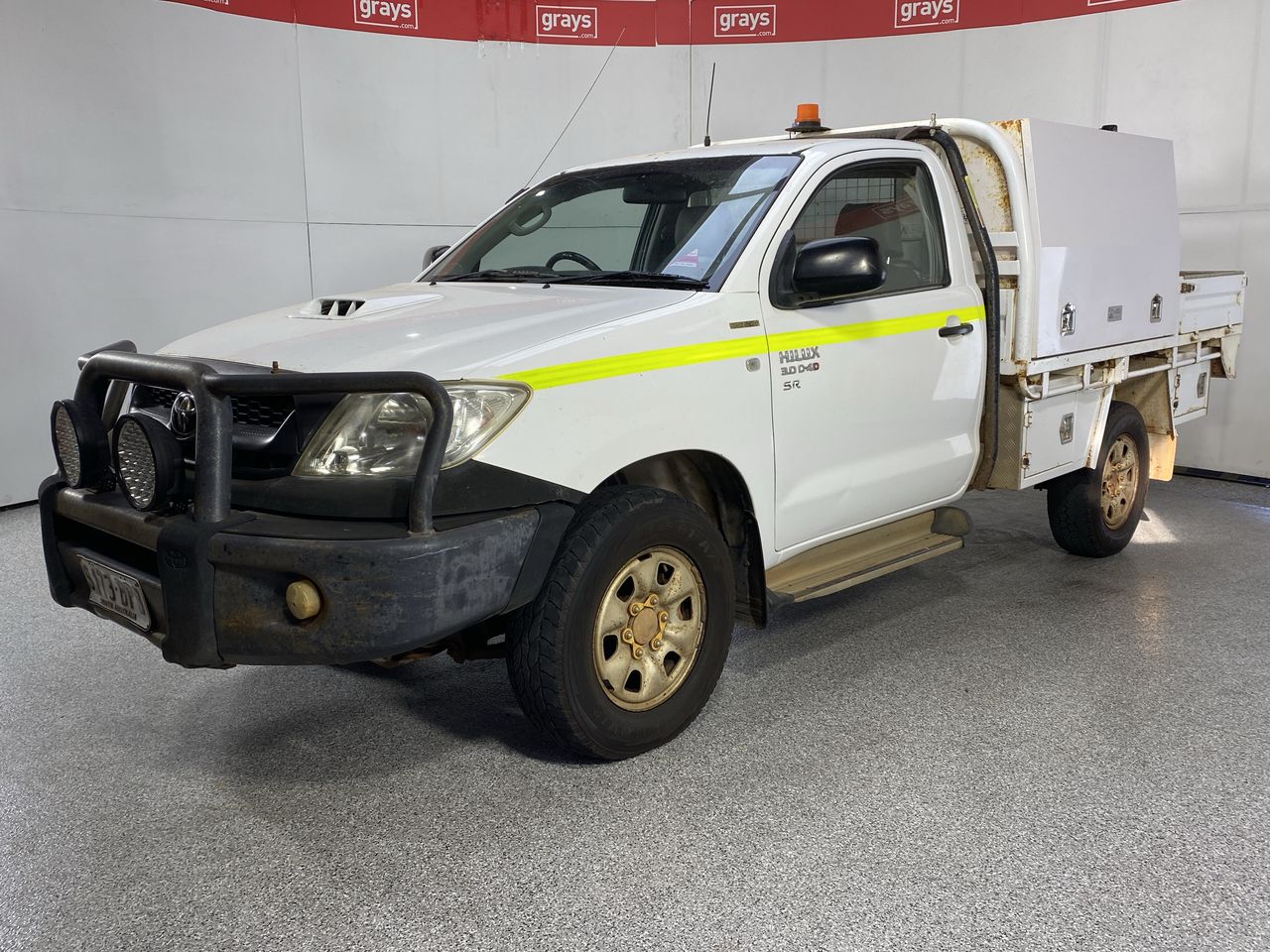 2010 Toyota Hilux SR (4x4) KUN26R
