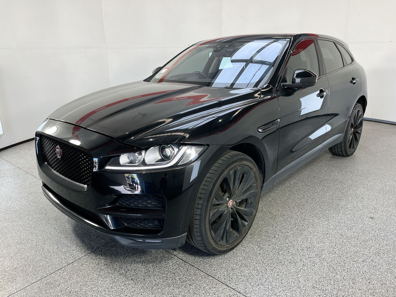 2016 Jaguar F-PACE 20d PRESTIGE Turbo Diesel Automatic - 8 Speed Wagon