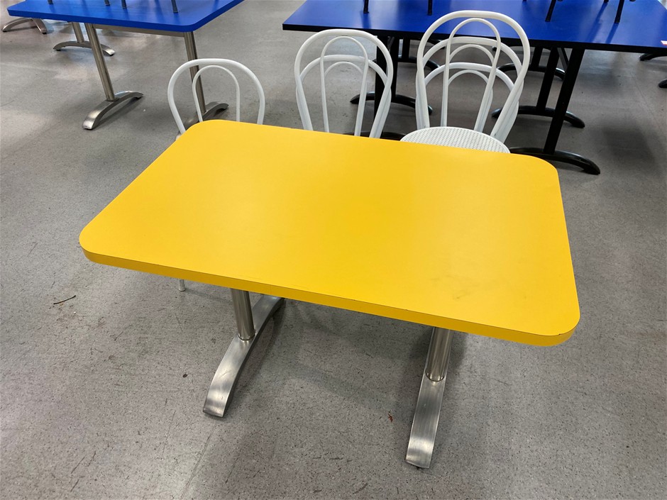 Café table with 6 stackable chairs Auction (0052-8020561) | Grays Australia
