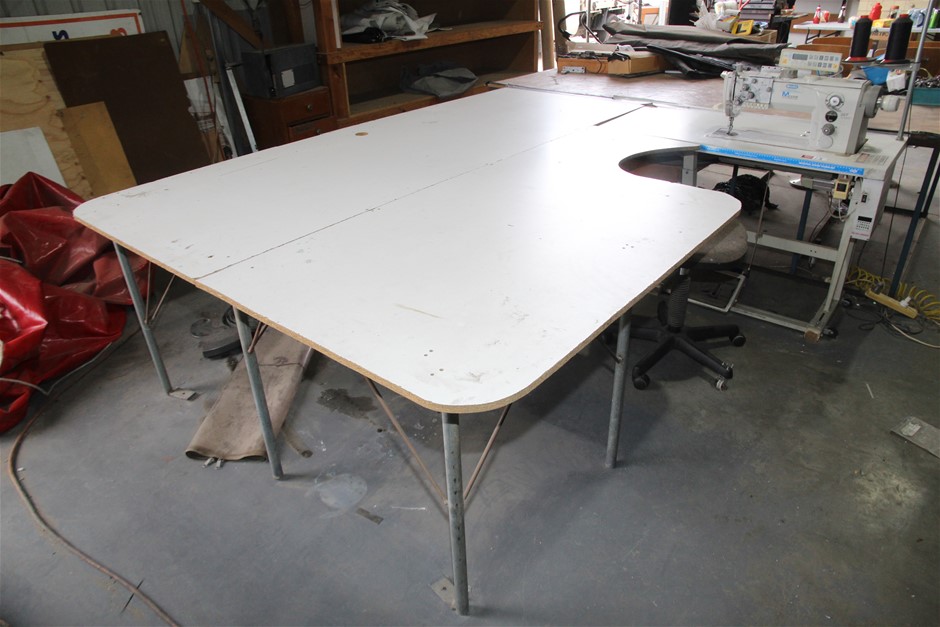 ASEC 667 Classic Industrial Sewing Machine with Large Sewing Table ...