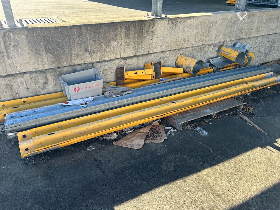 Armco Railing & Sundries Auction (0072-5060210) | Grays Australia