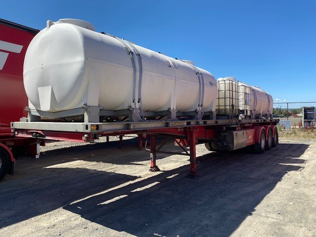 2013 Barker 38 Heavy Duty Triaxle Tanker Trailer