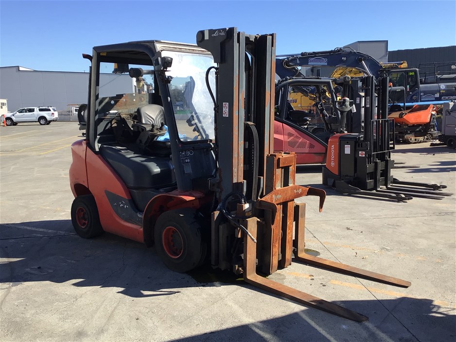 No Reserve Linde H30 Counterbalance Forklift