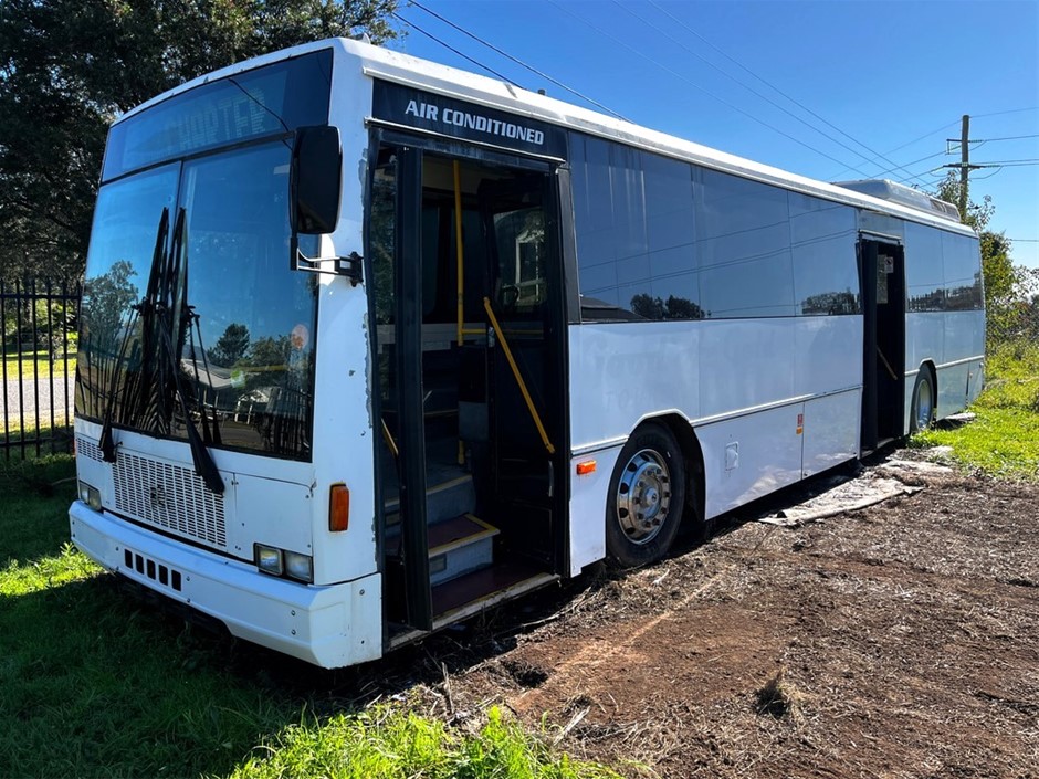 Unreserved - Bus, Caravan, Timbers and More