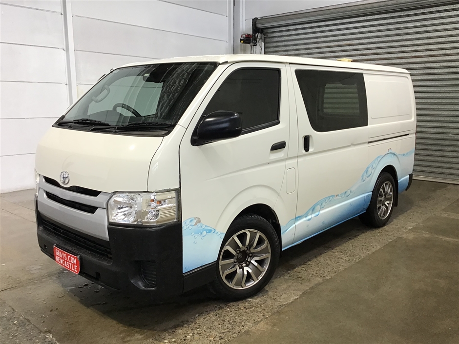 2015 Toyota Hiace LWB KDH201R Turbo Diesel Manual Van