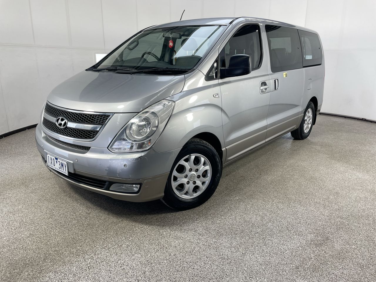 2013 Hyundai iMAX TQ Turbo Diesel Automatic 8 Seats People Mover