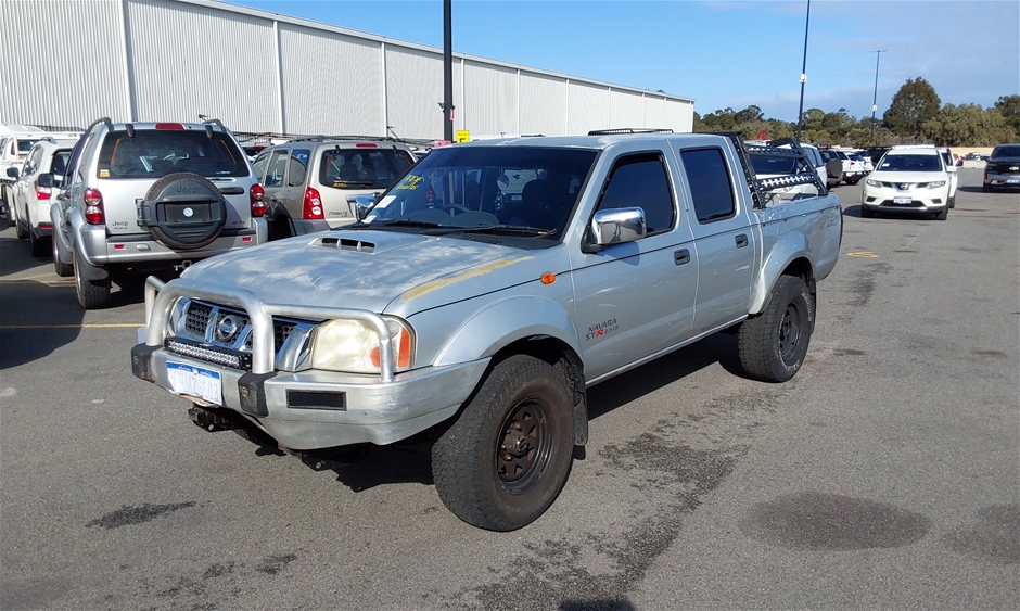 2010 Nissan Navara ST-R (4x4) D22 Turbo Diesel Manual Dual Cab