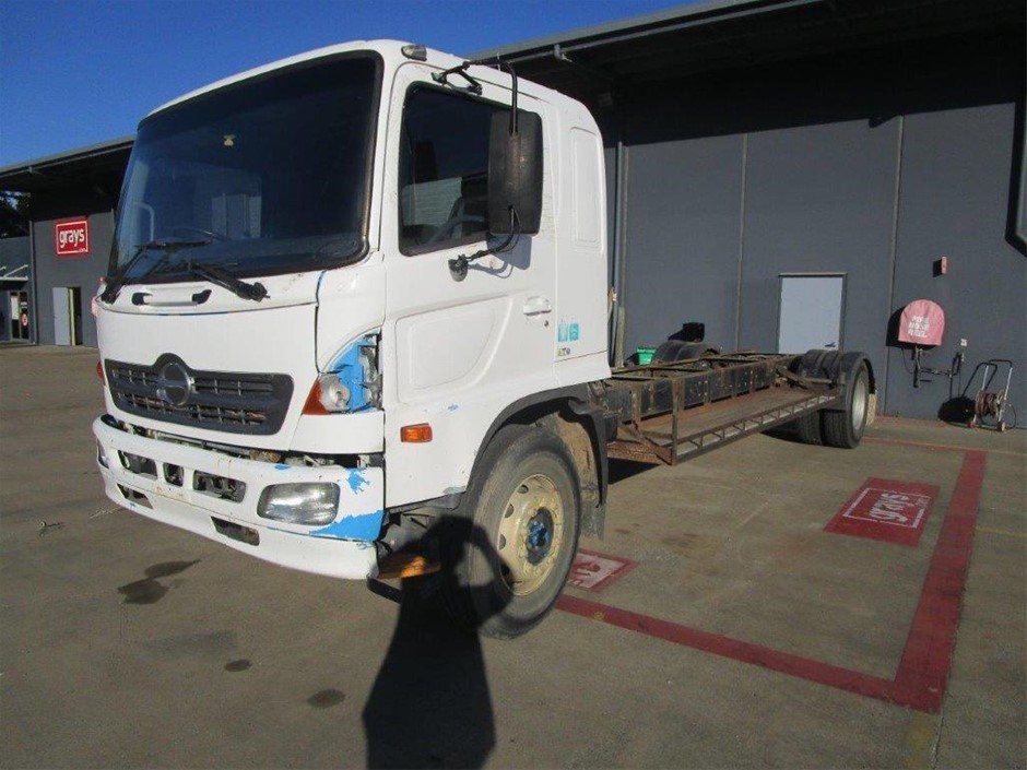 2008 Hino GH1 Series 6 x 2 Cab Chassis Truck