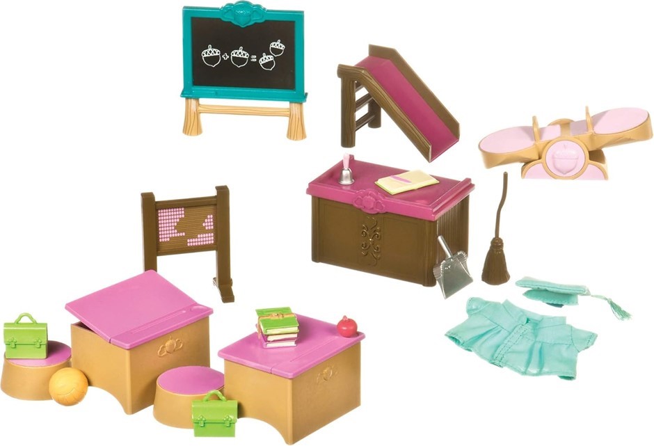2 X LIL WOODZEEZ Classroom & Playground Set.
