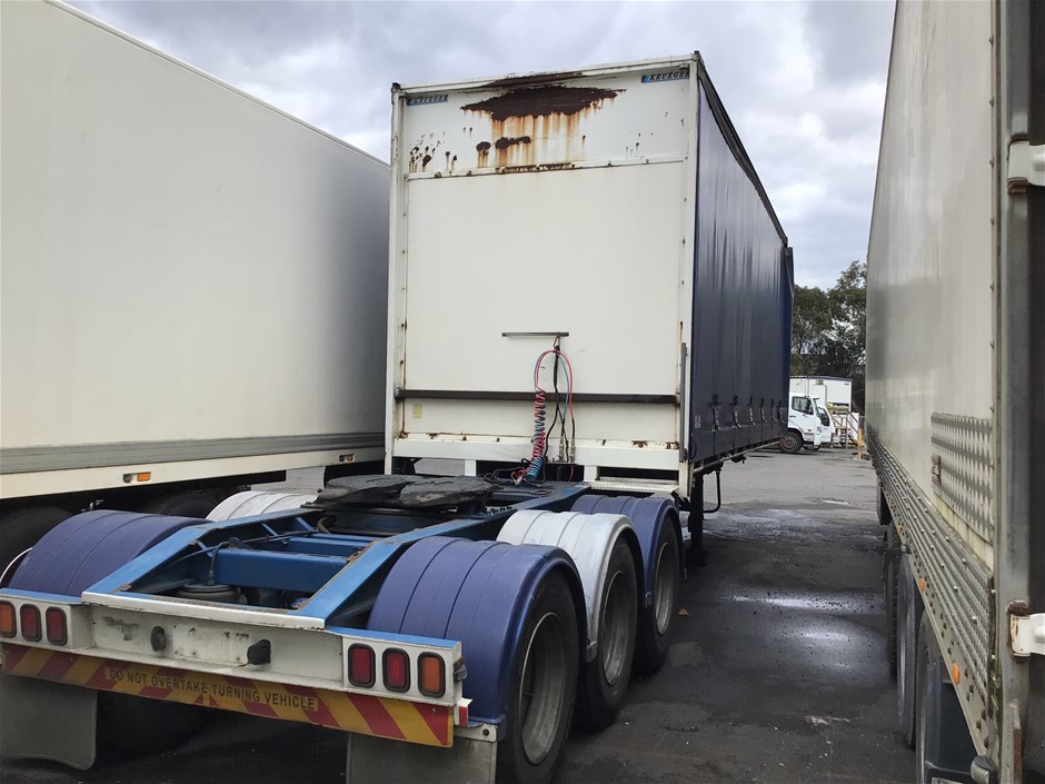 2008 Krueger ST-3-38 Triaxle Curtainsider Lead Trailer