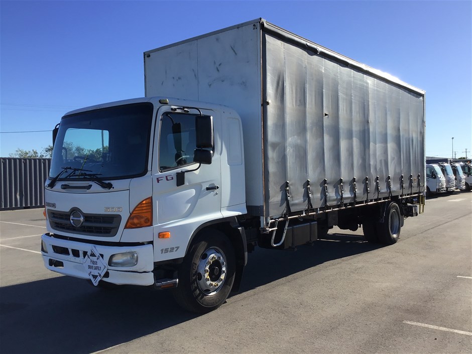 2010 Hino FG 4 x 2 Curtainsider Rigid Truck