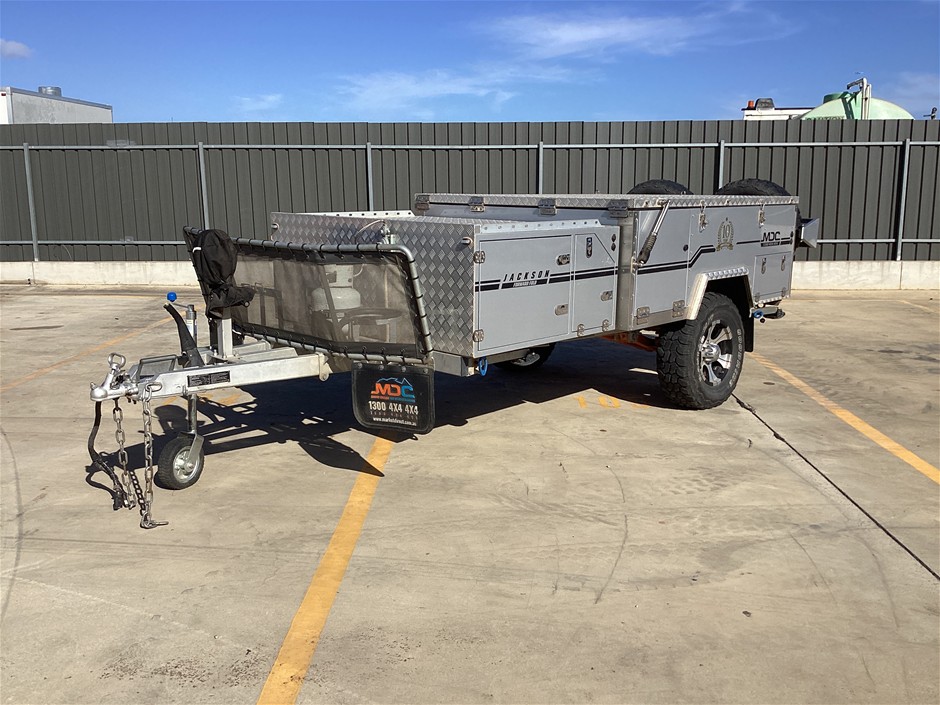 MDC Jackson Forward Fold