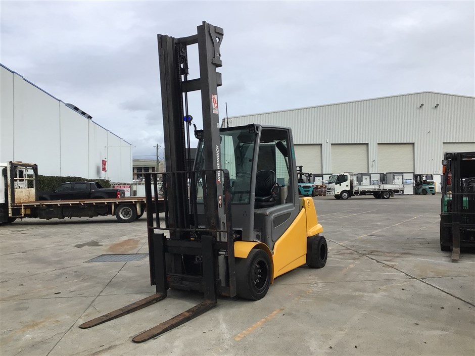 <p>Jungheinrich EFGS50 Counterbalance Forklift</p>