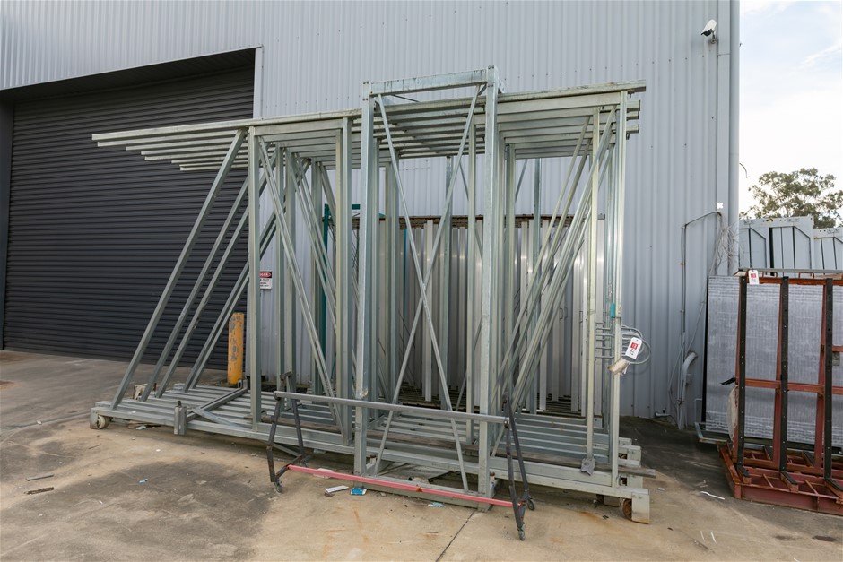 Horizontal Glass Panel Storage Rack Auction (0227-5060672) | Grays ...