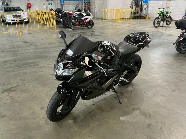 <p>2010 Suzuki GSX-R750 Motorcycle</p>